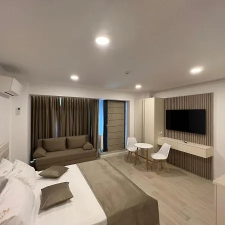 By Bel Air Luxury And Nord *
